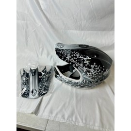T.H.E one carbon Frost helmet - youth small