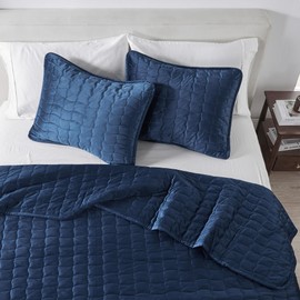 King Size Velvet Quilt and Shams Set - Dual-Sided Luxury Velvet, Heavyweight 3-Piece Bedding Set - Ultra Soft, Quilted Box-Stitched and Down-Alternative Fill (King / California King, Navy)