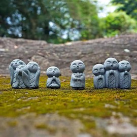 livelyfish Japanese Monk Statue Praying Zen Sandstone Mini Buddha Statues Asian Garden Sculptures for Wealth Good Luck Feng Shui Home Decor, C