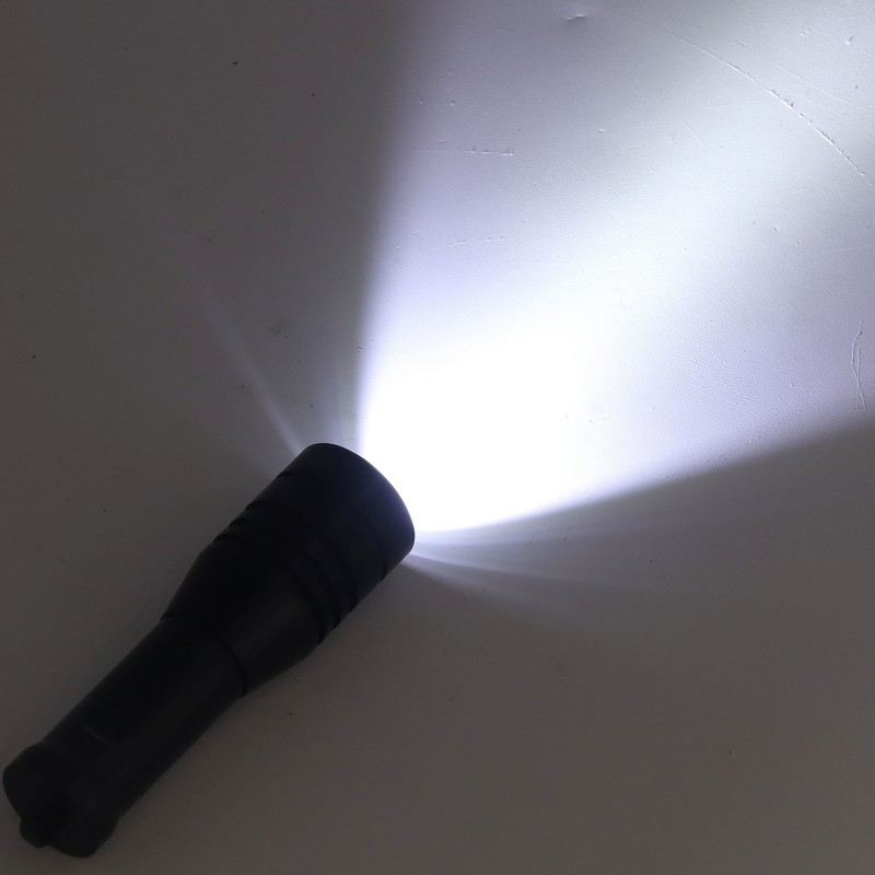 LED Diving Flashlight Aluminium Alloy IPX8 Waterproof White Light 800LM