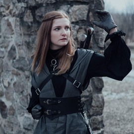 Joukavor Sword Back Holster Leather Sword Holder Back Strap Sword Frog Shoulder Medieval Accessory (B-Black)