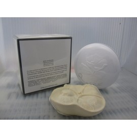 OSCAR by OSCAR DE LA RENTA 3.5 oz / 100 g Perfumed Soap In Sealed Box