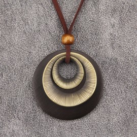 Bjesinmo Wooden Necklaces for Women Long Brown Necklaces Boho Pendant Necklace for Women Ethnic Style Wood Jewelry Necklace