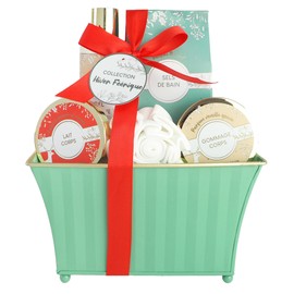 Winter Bath Set - Shower Gel 180 ml, Bath Salt 100 g, Body Milk 50 ml, Exfoliating 50 ml and Bath Flower - Gift for Women, Beauty, Personal Care - French Tendance