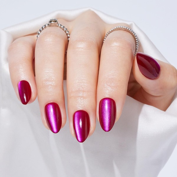 S.T. Friends Press On Nails - Christmas Berry Red Cat
