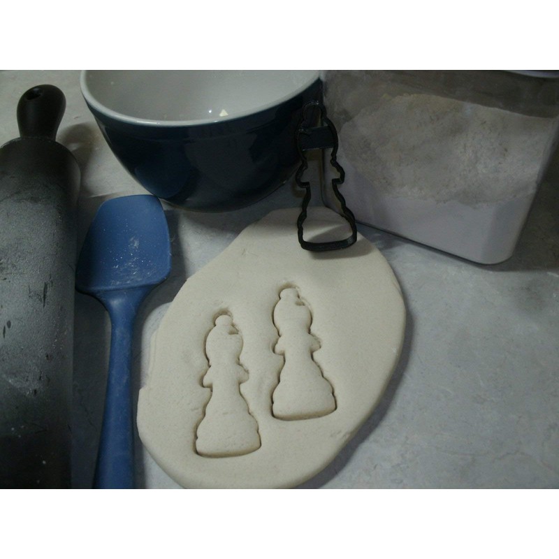 CHESS KIT PIECES CHECKERBOARD GAME SET OF 7 COOKIE CUTTERS