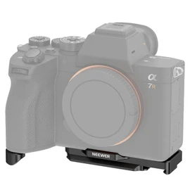 NEEWER A7 IV A7R IV A7R V A7S III Placa Base de Cámara, Placa de Montaje Inferior con Base QR Tipo Arca, 1/4" y 3/8" Rosca, Zapata Fría, Compatible con Sony Alpha dji RS2 RSC2 RS3 Pro Gimbal, CA004B