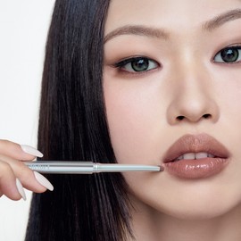 TWOSLASHFOUR TWO SLASH FOUR Sculpt Lip Shaper 0.36g - Out Rosy