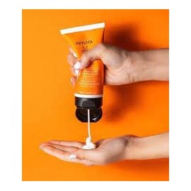 Parapharmacy Apivita Shine and Revitalizing Conditioner for All Hair Types with Orange & HoneyConcerns: Shine & Revitalising 150 ml