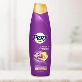 PERT, Shampoo Keratina y Aguacate | Cabello fuerte, flexible y resistente 650 ml
