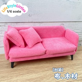 1/6 Scale Dollhouse Miniature Furniture Compact Modern Sofa Cherry Pink with 2 Cushions Doll Sofa Miniature Decor