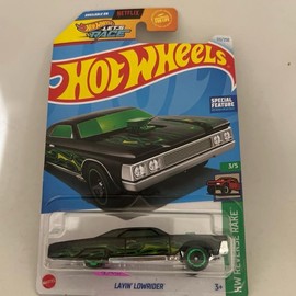 Hot Wheels Mustangs and more!:_Latin Lowrider