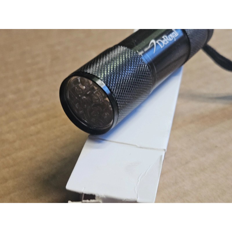Deroyal UV Flashlight Batteries Included Lumitech™