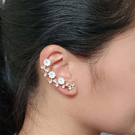 Aneneiceera Vintage Crystal Flower Ear Cuff Earrings Gold Rhinestone Crawler Cuff Earrings Punk Cz Cartilage Climber Earrings Long Cz Flower Clip on Earrings Jewelry for Women (Right)