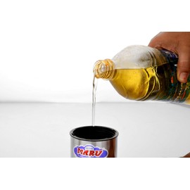 MARU Stainless Steel Olive Oil Dispenser can for Kitchen - Set of 2, 17 oz Each Cooking Oil and Vinegar Dispenser Bottle Set, Olive Oil Container With Spout, Stainless Steel Oil Cruet Bottles