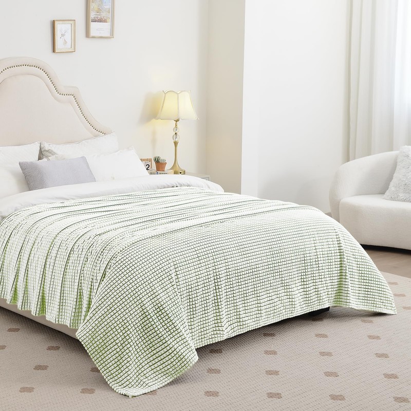 FY FIBER HOUSE Fleece Cuddly Blankets with Chequered, Extra Soft