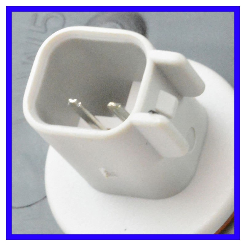 Left Headlight Assembly Halogen Drivers Side Compatible with 2013-2017 Jeep