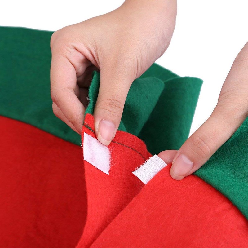 Uten Christmas decorations.