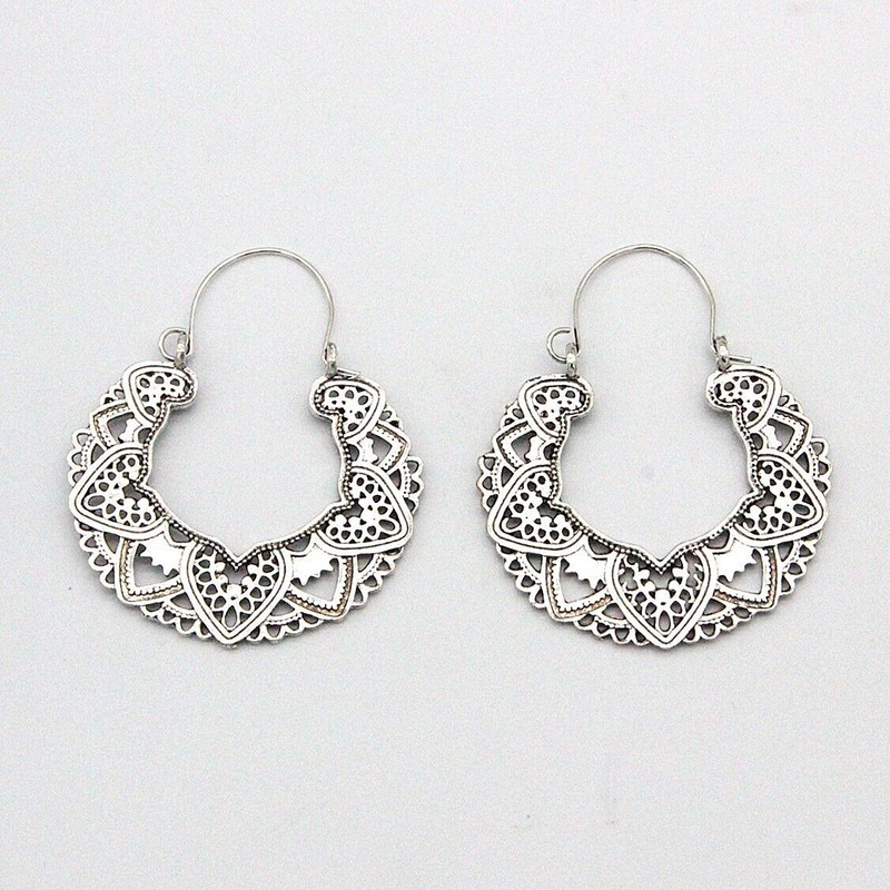 Unbranded Elegant Silver Plated Hoop Earrings Hollow Pattern Heart Shape