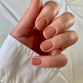 Ceboic Glue-On Nails, Short Square Press On Nails, Shiny Pure Colour Artificial Nails, Acrylic, Full Cover False Nails, French Artificial Nails, Fake Nails for Women and Girls, Pack of 24 (Nude)