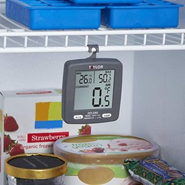 Taylor - Termómetro digital para cocina, nevera/congelador de cocina, min/máximo en la visualización, visualización de 2 pulgadas, gris, 1 unidad (paquete de 1)