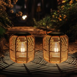 Solar Lantern for Outdoor Garden, Pack of 2 Weatherproof Solar Rattan Lantern, Hanging / Standing Solar Lamps, Solar Lanterns for Balcony, Patio, Table, Garden Decoration