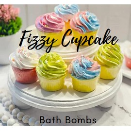 Dezicakes Cupcake Fizzy Organic Bath Bomb for Women- Blue & White Cupcake
