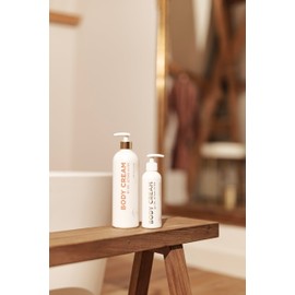 Dr. Jetske Ultee Body Cream | Bodylotion trockene haut | Körpercreme mit Antioxidantien Niacinamide und Jojobaöl| Beruhigt und schützt | Zieht schnell ein | 200 ml | Vegan und parfümfrei…