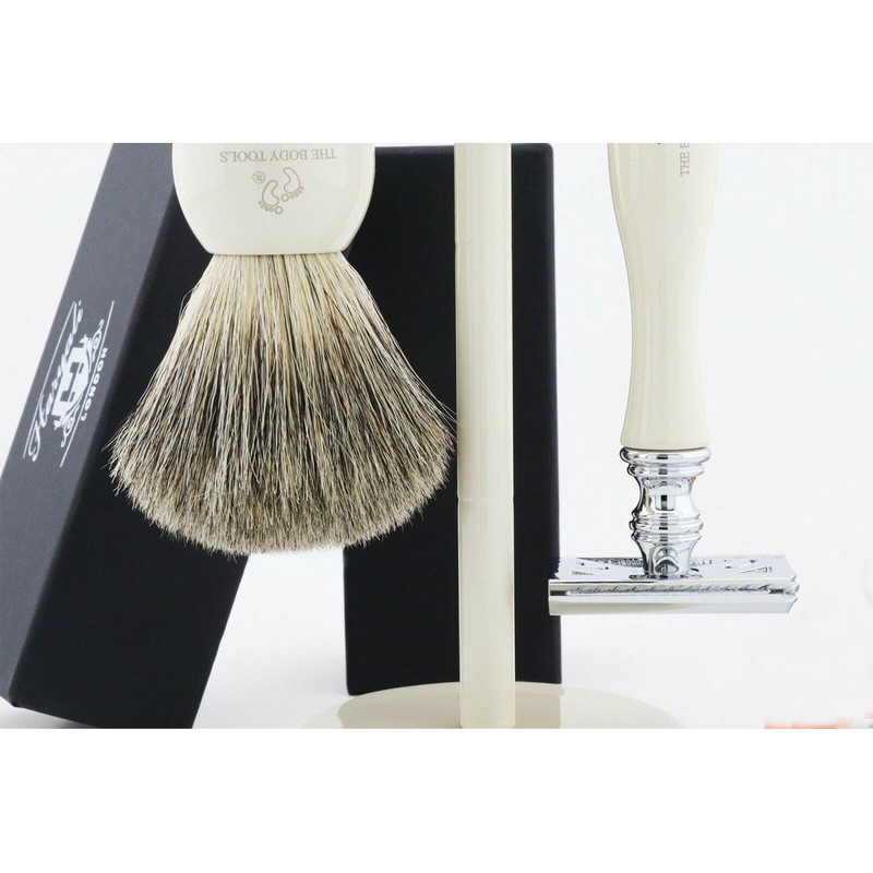 Classic Wet Razor Set with Safety Razor and Badger Hair