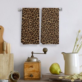 Qeheb Trendy Funky Retro Leopard Kitchen Towels Set of 2, Cheetah Decor Hand Towels for Bathroom, Leopard Print Decorative Dish Tea Towels for Kitchen Decor, Cheetah Bathroom Decor, 16X24In