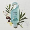 AVON- Gel de ducha original Skin So Soft (paquete de
