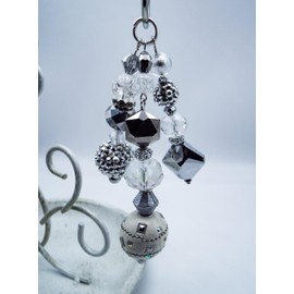 Cynthia Lynn "BAG BLING" Winter White and Silver Handbag Charm (Silver Tone Clasp)