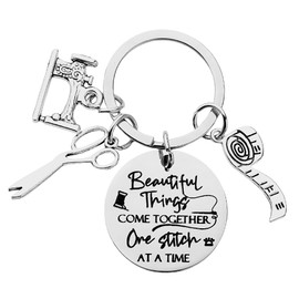 Christmas Gifts for Crafters Quilters Women Sewing Keychain Accessories for Mom Nana Sewing Gifts for Best Daughter Friend Birthday Gifts for Sewing Lovers Seamstress Quilt Themed Gifts Keychain