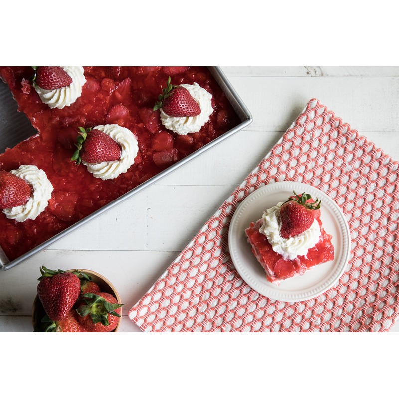 USA Pan Bakeware Nonstick Rectangular Pan with Lid, 9x13-Inches, White