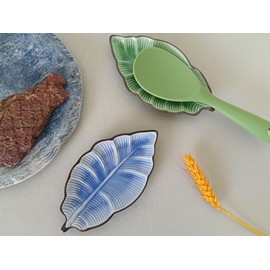 Ceramic Spoon Rest for Stove Top, Ice Cracks Leaf Cute Spoon Rest for Kitchen Counter, Cooking Spoon Holder for Kitchen Counter, Utensil Rest Spatula Rest Ladle Holder Tong Rest, 1 PC (B, Sapphire)