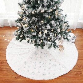 Christmas Tree Skirts White Plush Xmas Tree Skirt Base Floor Mat Cover XMAS Party Decor Silver snow-flakes tree skirt for Red Christmas Decoration New Year Party Holiday Decorations 122cm (48inch)