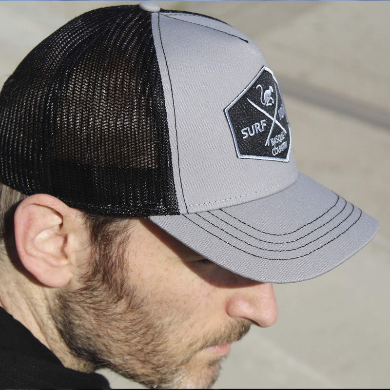DRESSED IN MUSIC PLAY WITH ME Trucker Cap - Semicircular