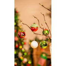 Victor’s Workshop Set of 24 Christmas Baubles 6 cm Christmas Tree Baubles Christmas Tree Decoration Shatterproof Plastic Ornament with Hanger for Parties, Christmas Decorations, Elf Theme Red Green White