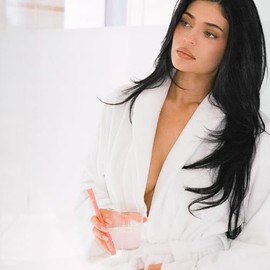 k2o by Kylie Jenner Advanced Skin Hydration Mix with Electrolytes, Hyaluronic Acid & Verisol Collagen Peptides - Clinically Shown to Boost Hydration & Reduce Wrinkles - 20 Count (Watermelon Lime)