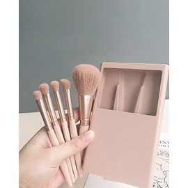Travel Size Makeup Brushes Set, Easy-taken Mini Makeup Brush Set with Case and Mirror, Small Complete Function Cosmetic Brushes Kit Perfect for On The Go (Apricot)