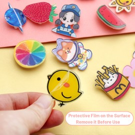 Cinvo - Juego de 40 alfileres acrílicos para decoración a Granel, Bonitos alfileres de Solapa con diseño de Dibujos Animados, broches de Cierre en la Parte Posterior, Insignia, para Mochilas, Bolsos,