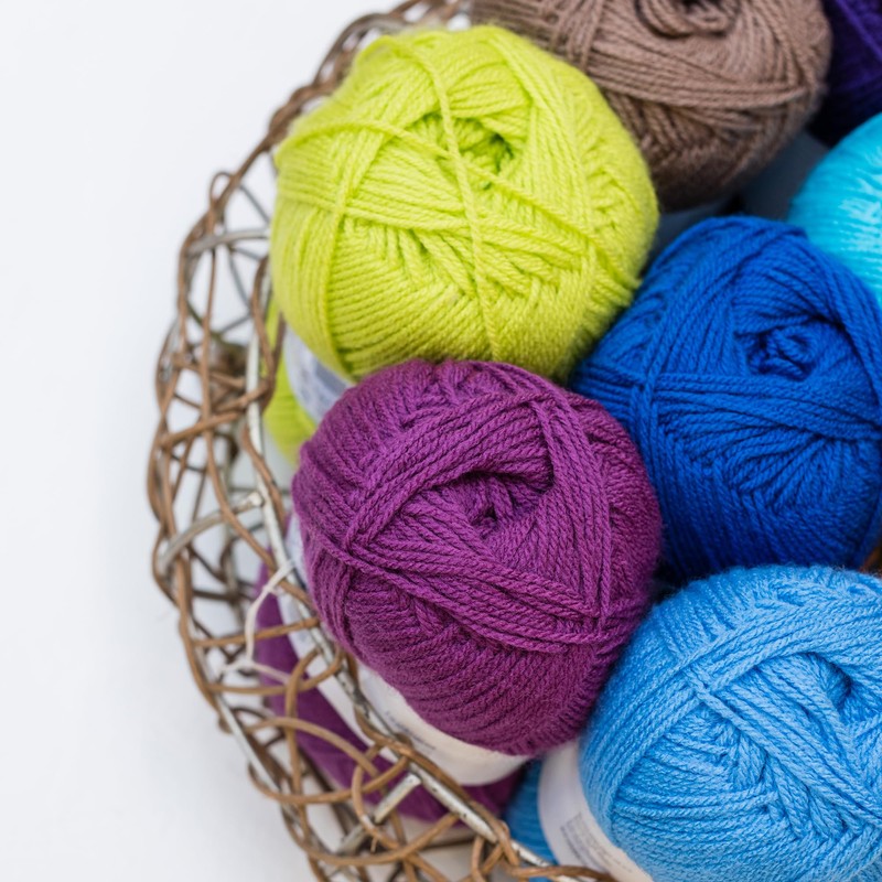 Korbond Yarn - Bright Green - 2 x 100g Acrylic