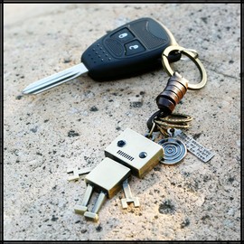 White Fang AZ104 Keychain, Stylish, Key Ring, Tin, Robot, Robot, Retro, Charm, Miscellaneous Goods, Men's, robot