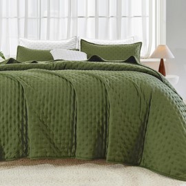 Andency Green King Size Quilt Bedding Set (106x96 Inch), 3 Pieces Soft Lightweight Bedspread Coverlet, Boho Summer Quilt King Size for All Season(1 Quilt, 2 Pillow Shams)
