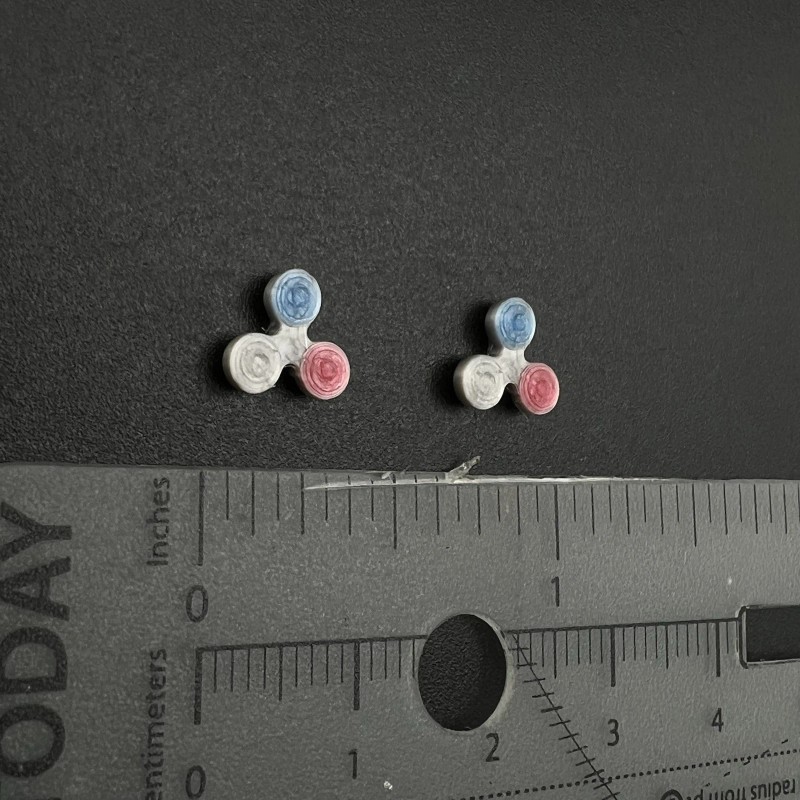 Non-operating Lightbars 2 Pack 1/64 Roto Ray Blue Clear Red