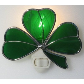 SassyXpressions Stained Glass Shamrock Night Light, Emerald Green with Silver Finish, Irish Clover Design, St. Patrick's Day Decor