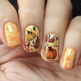 24Pcs Pumpkin Press on Nails Short Square Fake Nails Autumn False Nails Yellow Glitter Melon Design Glossy Glue on Nails Full Cover Acrylic Stick on Nail for Women Decor Holiday Manicure