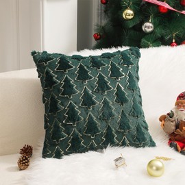 18x18 inch Christmas Tree Pillow Covers（2 PCS），Christmas Decoration Beige Soft Plush Faux Fur Jacquard Throw Pillows for Bedroom Sofa Holiday Festivals Winter Home Decor (Green)