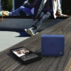 Hama Tragbarer Bluetooth Lautsprecher mit Micro-SD-Kartenslot (kabellose Box zur Musik-Wiedergabe über Smartphone/Tablet, MP3-Wiedergabe, Freisprechfunktion, AUX) Mobile Speaker Box blau