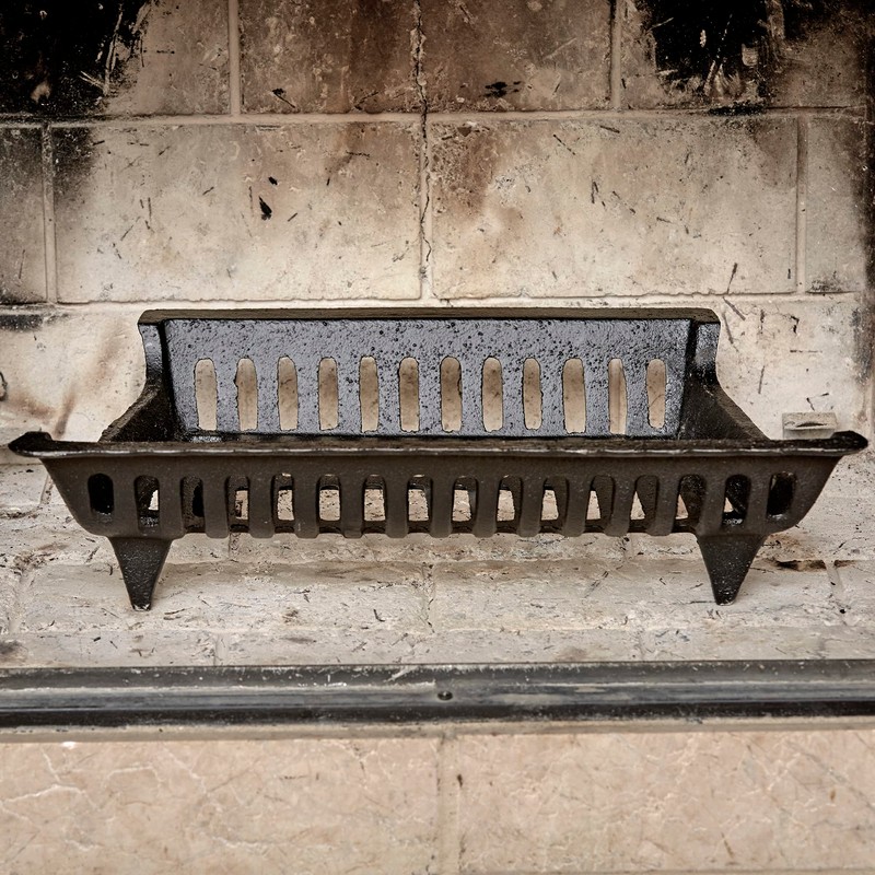 UniFlame 18 Inch Zero Clearance Cast Iron Fireplace Grate